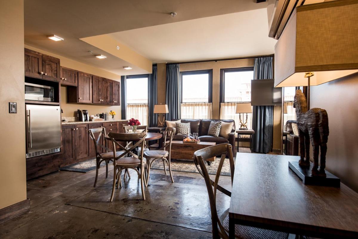 Frontier Hotel Pawhuska Buitenkant foto